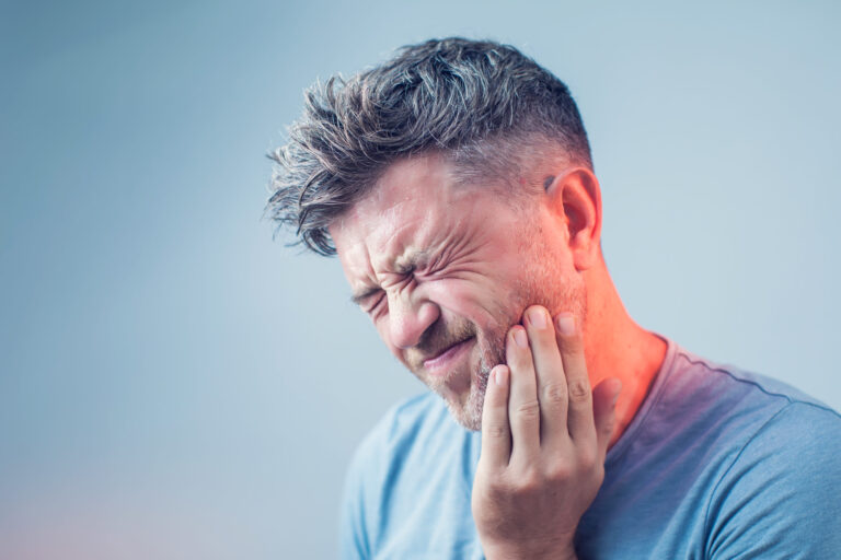 How Dentists Diagnose and Treat Tooth Pain